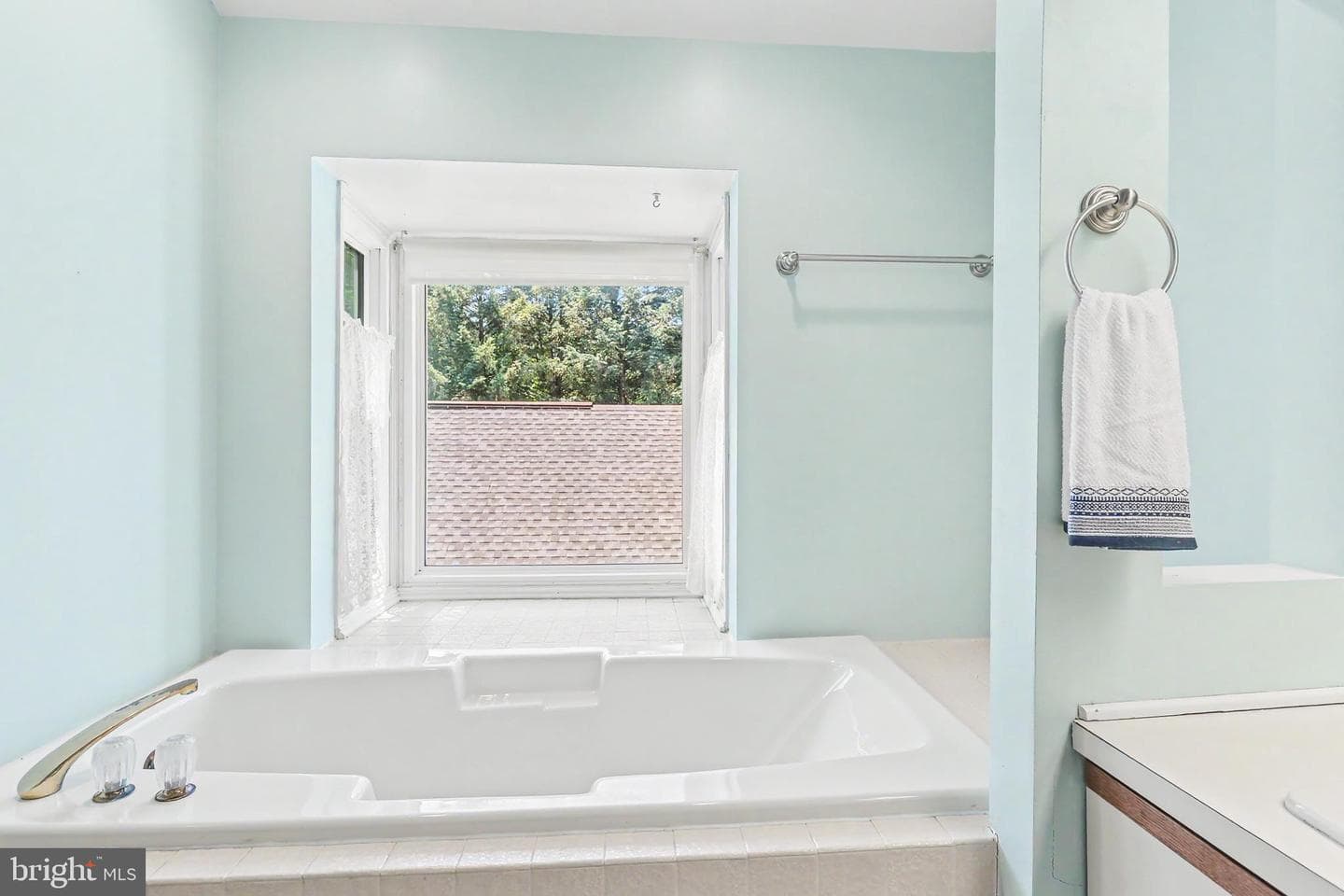 210 Allendale Road photo 25