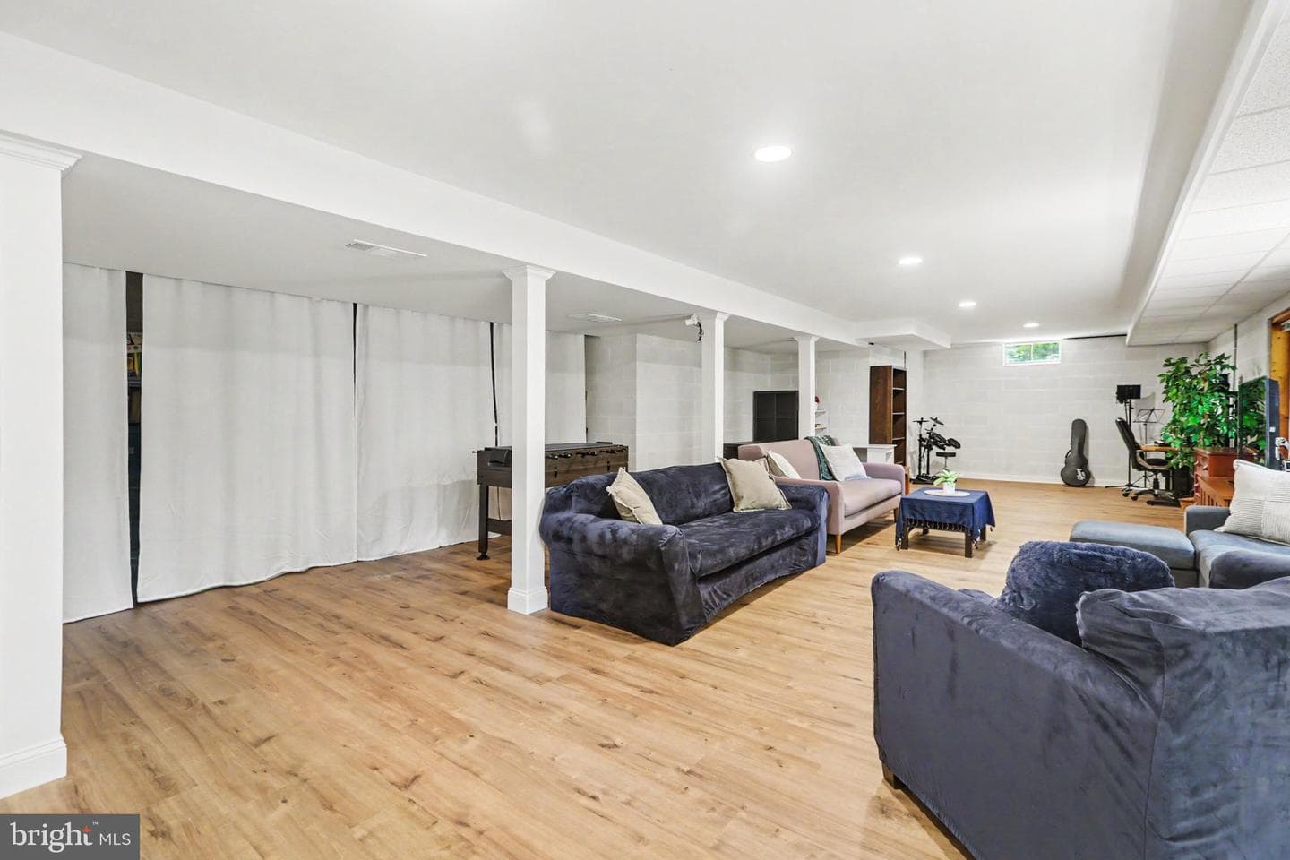 17 Victoria Way photo 35