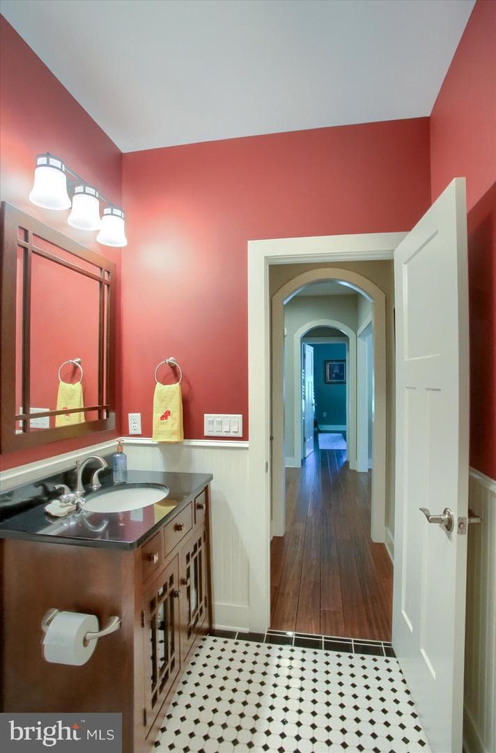 221 Wilson Street photo 15