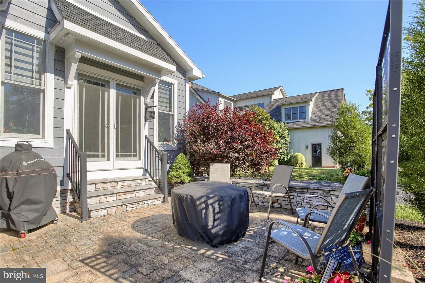 221 Wilson Street photo 28