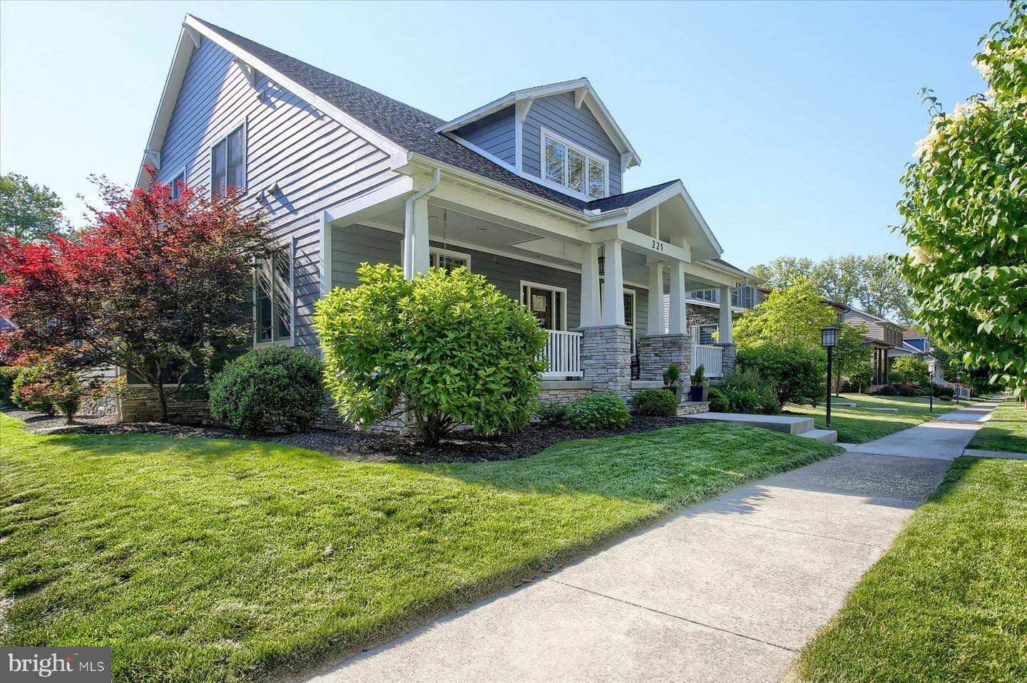 221 Wilson Street photo 69