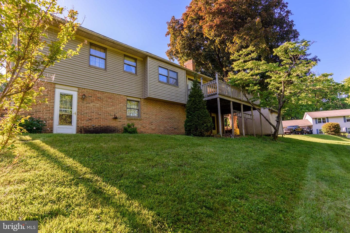 112 Stoner Drive photo 6