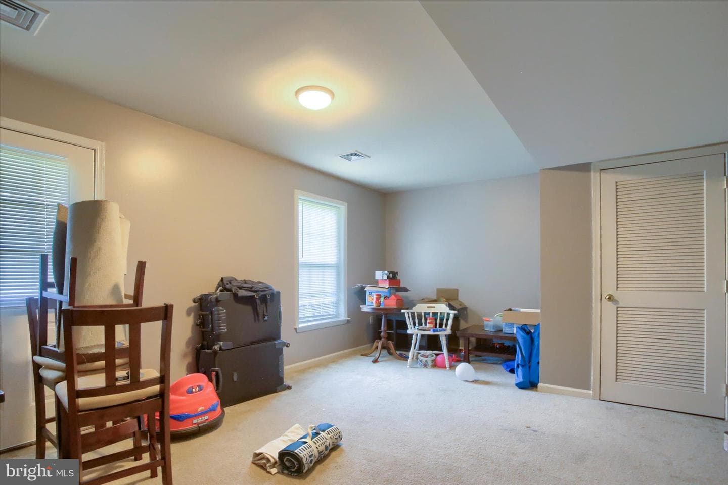 6347 Mercury Drive photo 27