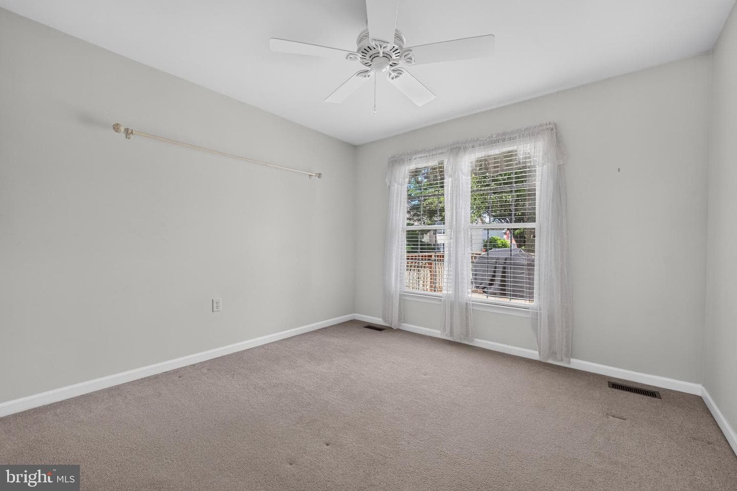 2160 Merrimac Avenue photo 29