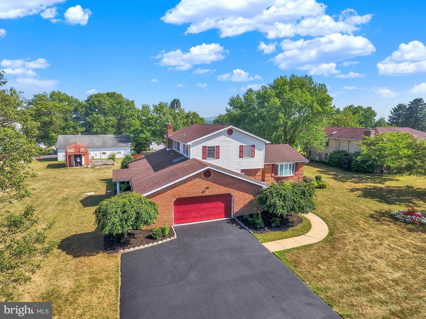 235 Ridge Hill photo 52
