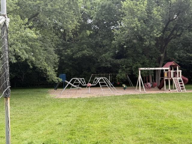 470 Woodcrest Drive photo 53