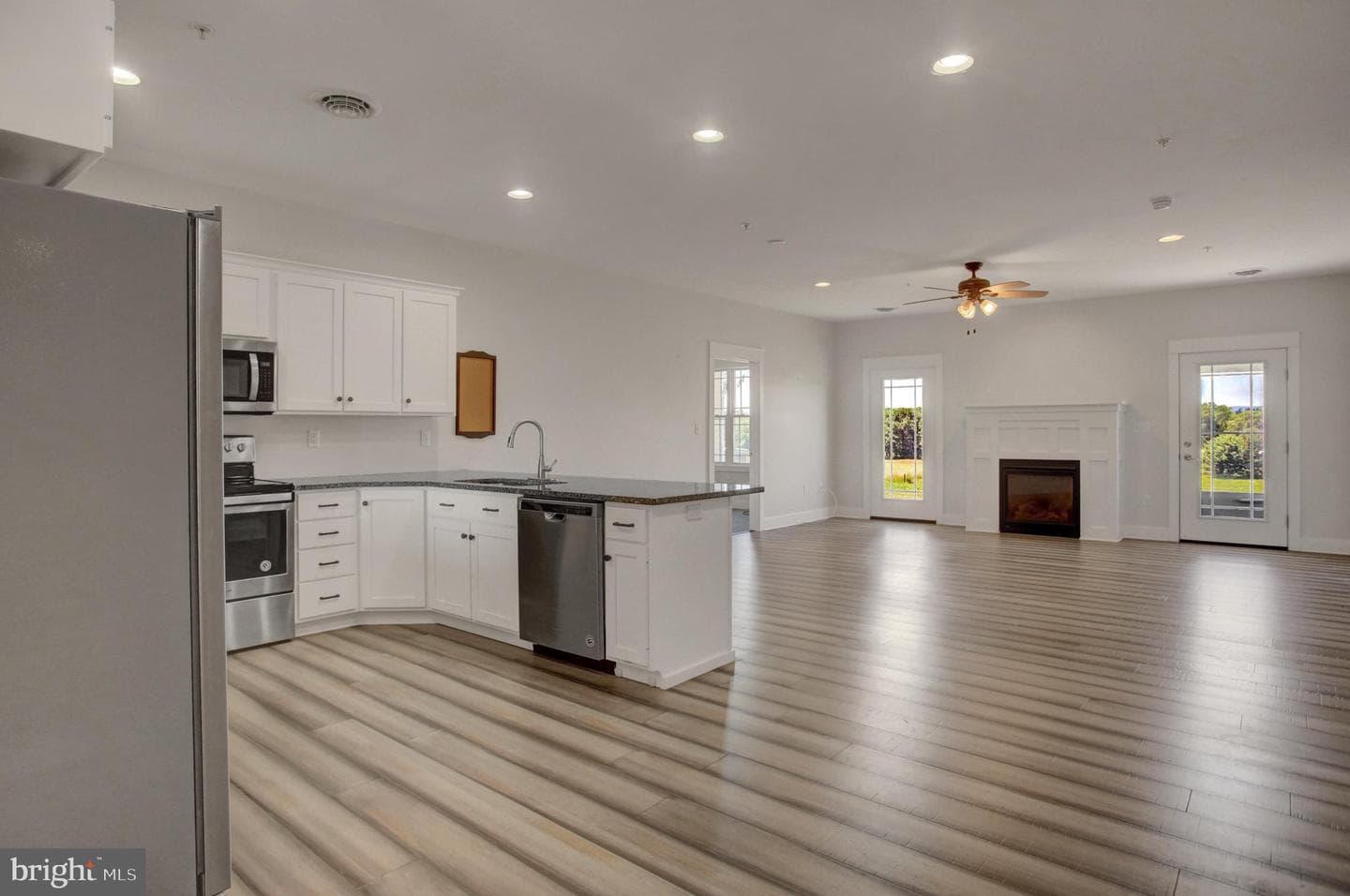 103 Blackbird Ln photo 11