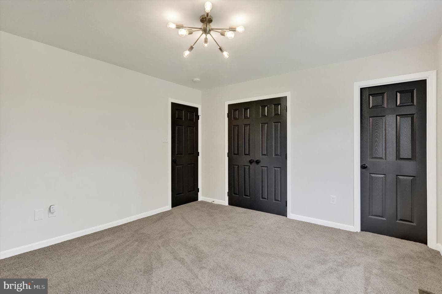 207 Pike Court photo 15
