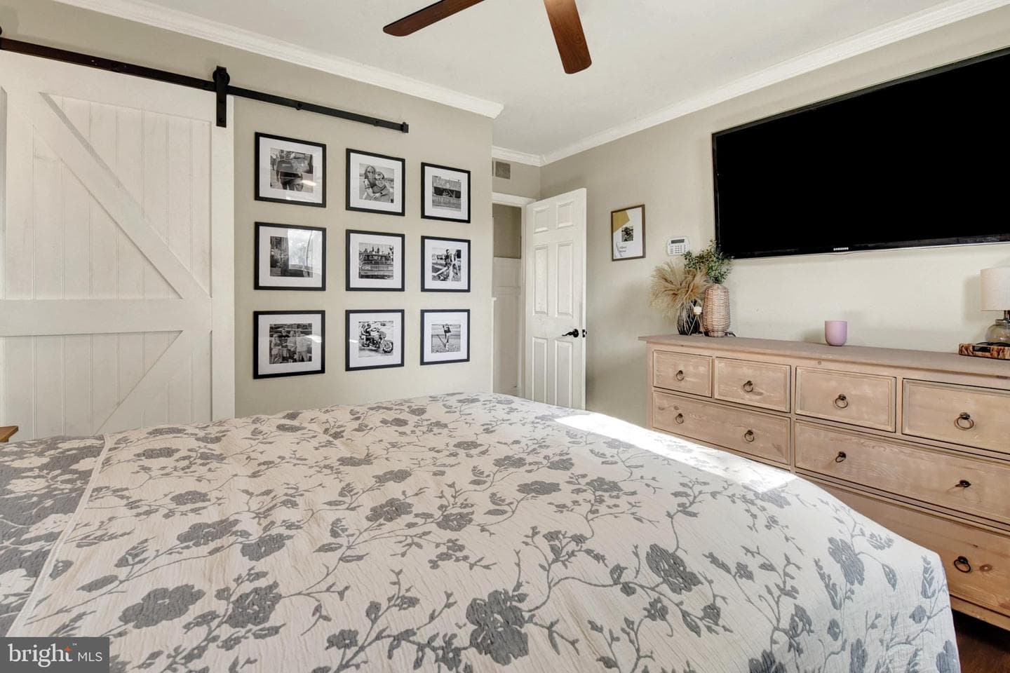 313 Charles Road photo 12