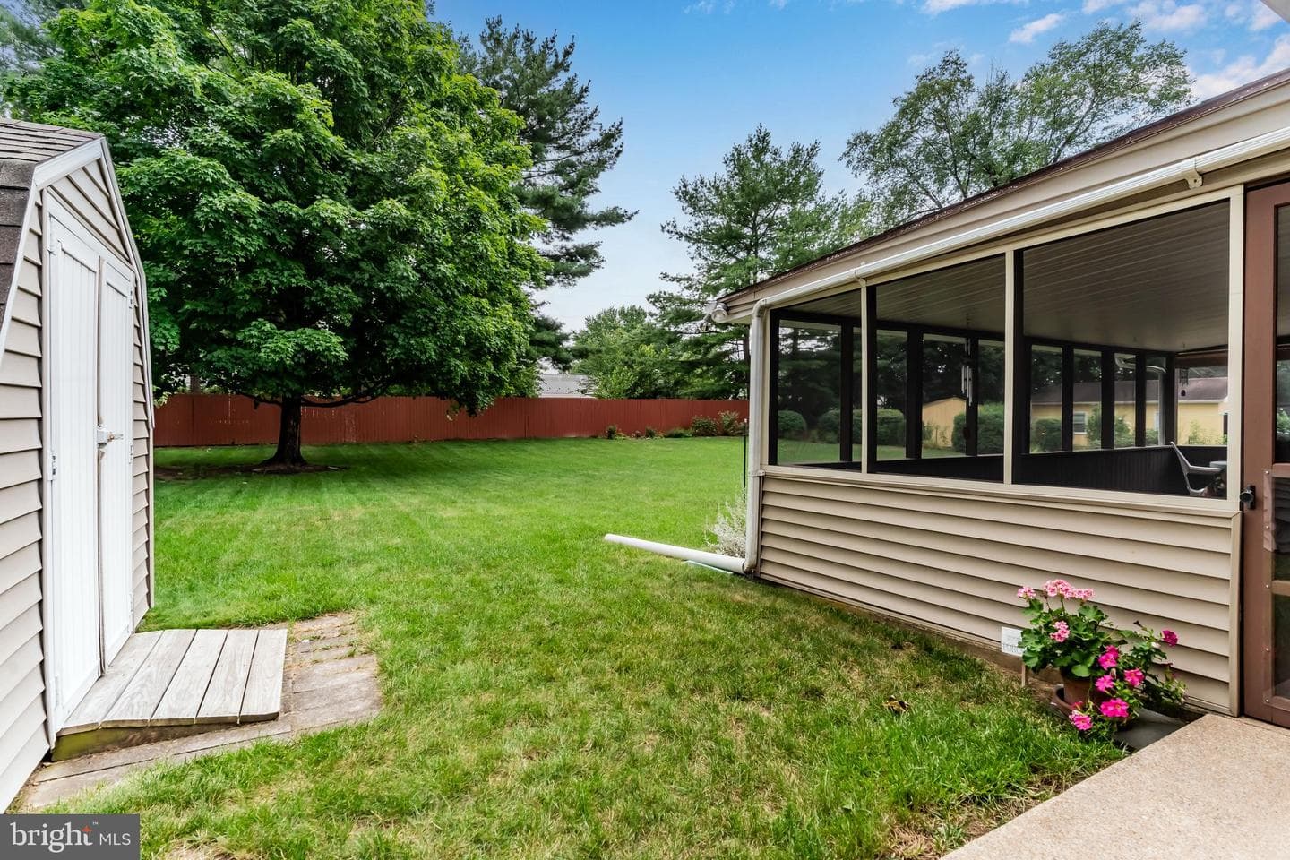 120 Darr Avenue photo 30