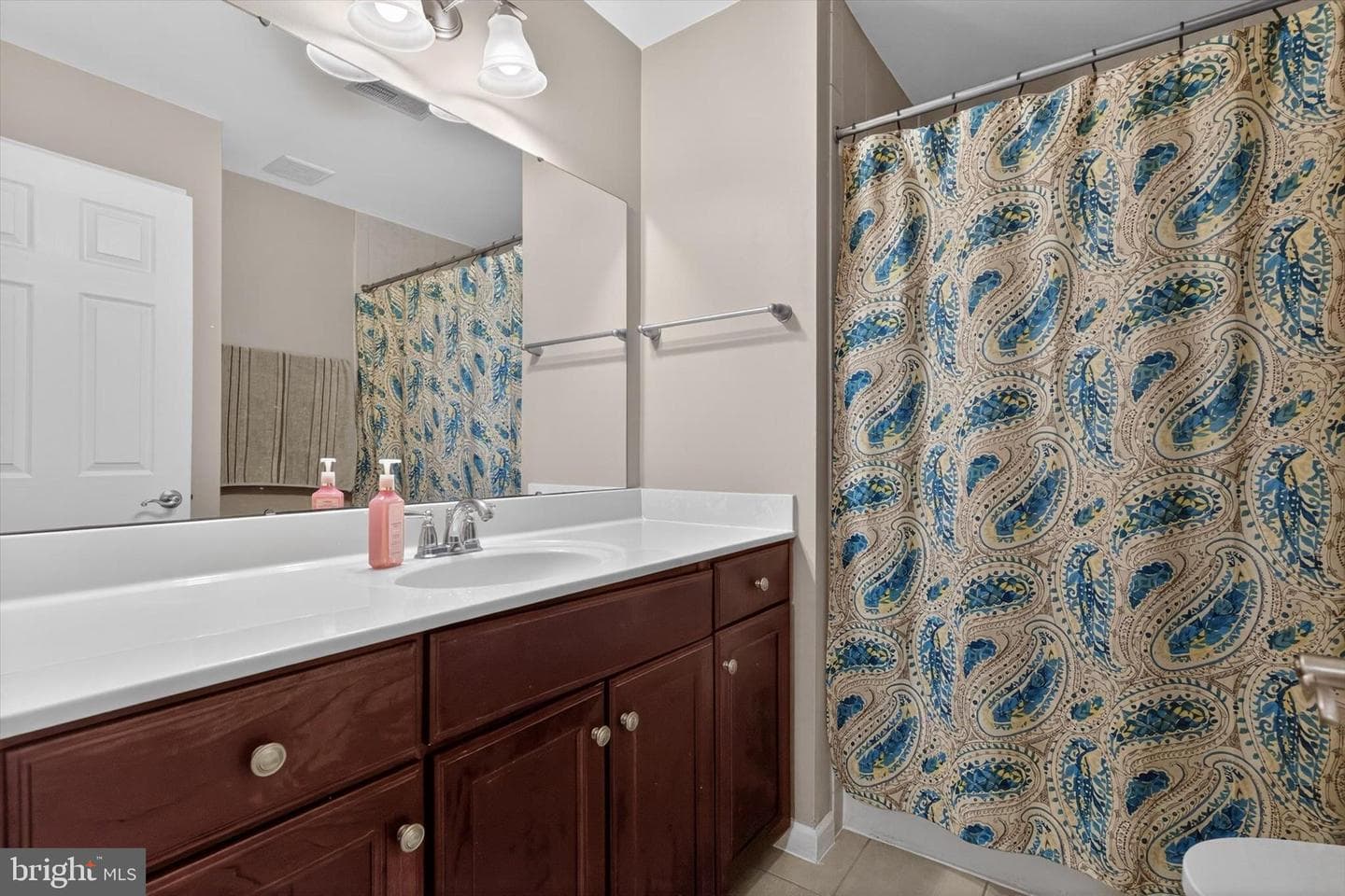 16 Foxwood Boulevard photo 24
