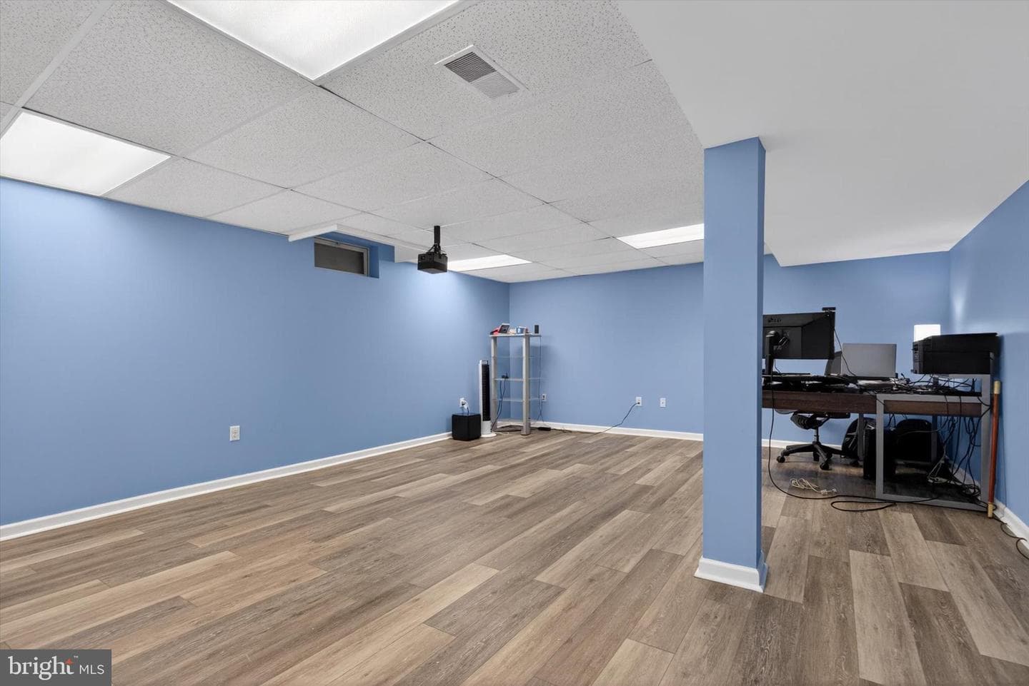 16 Foxwood Boulevard photo 42