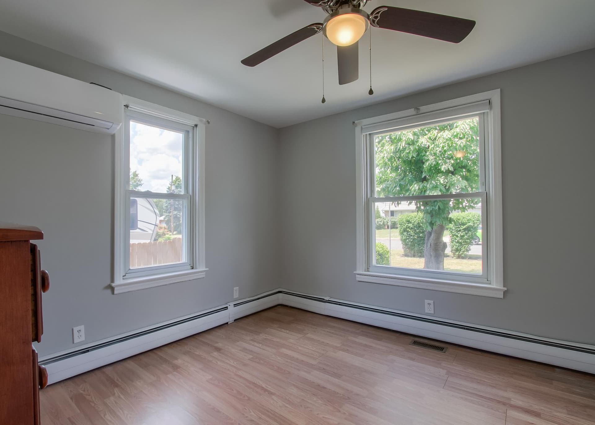 2029 Clarendon St photo 15