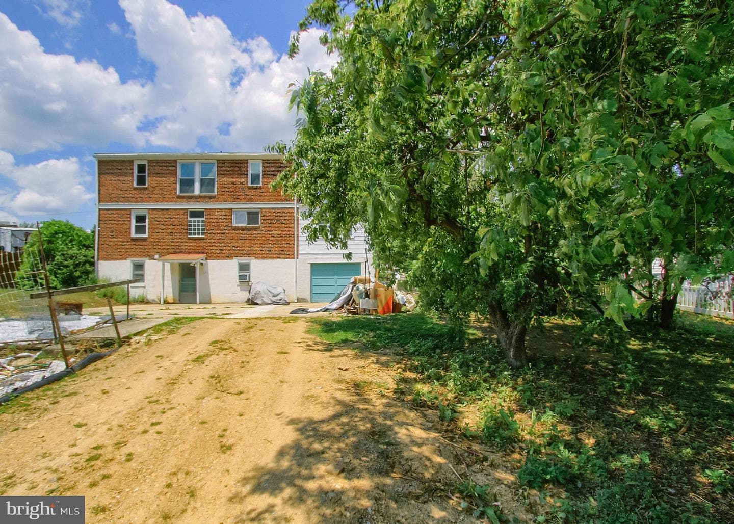 2029 Clarendon St photo 30