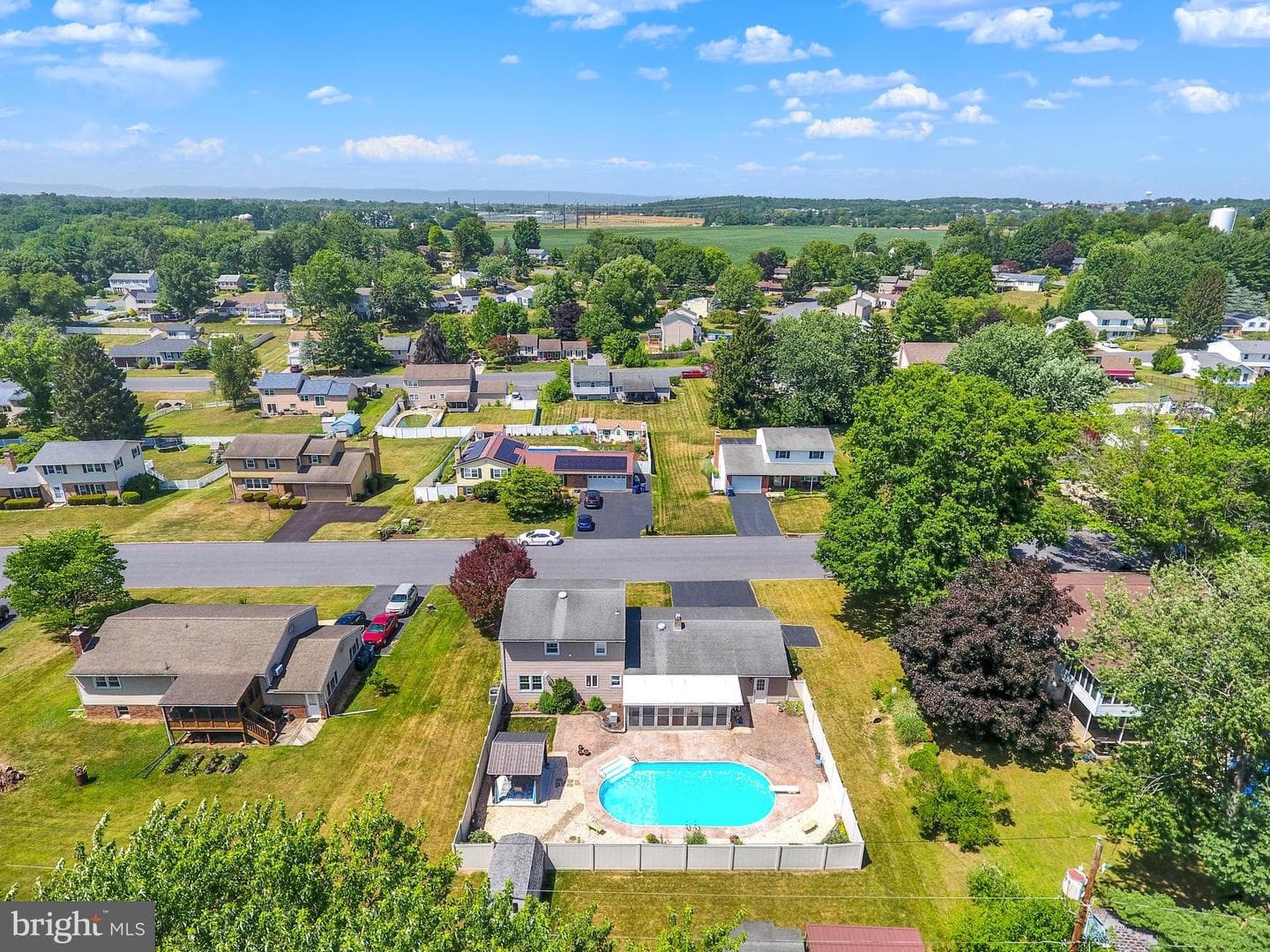 909 Wakefield Avenue photo 46