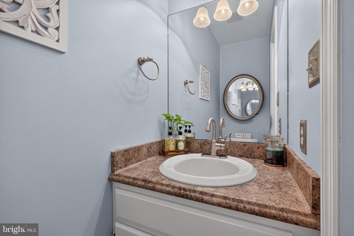 6128 Wallingford Way photo 15