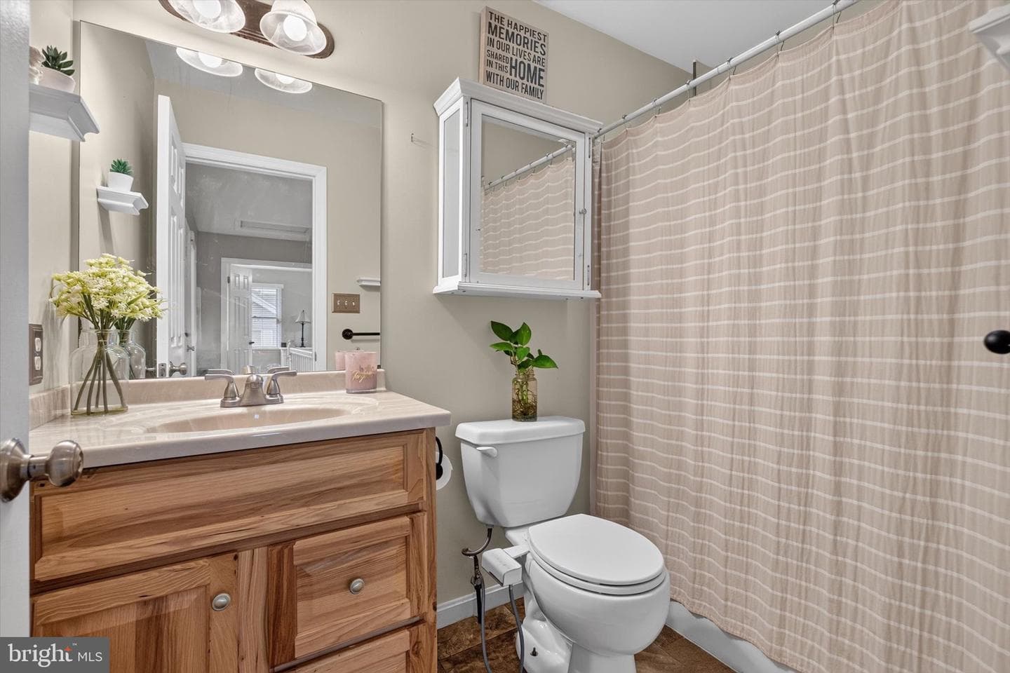 6128 Wallingford Way photo 25