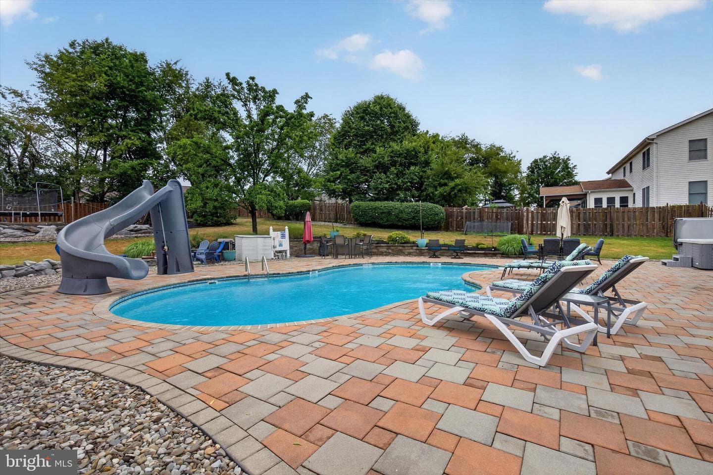6128 Wallingford Way photo 39