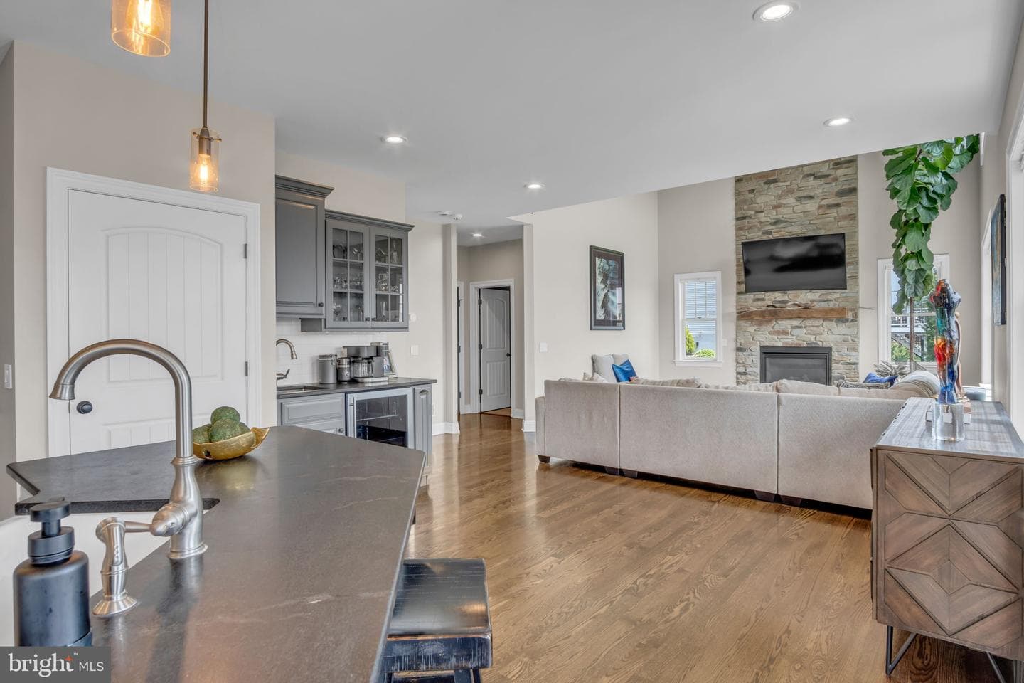 211 Iron Works Way photo 36