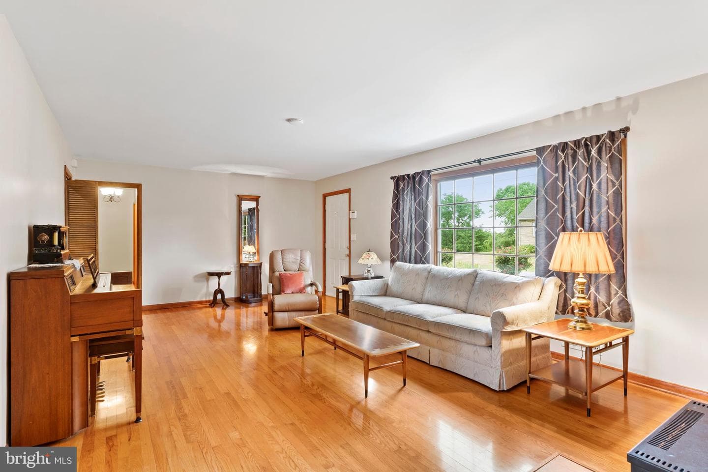 3049 Spring Road photo 5