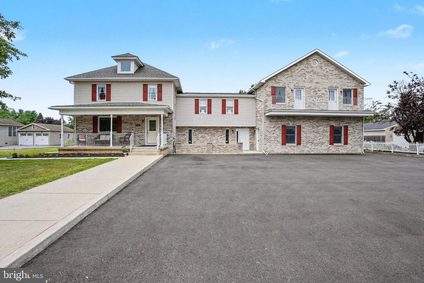 924 W Trindle Road, Mechanicsburg