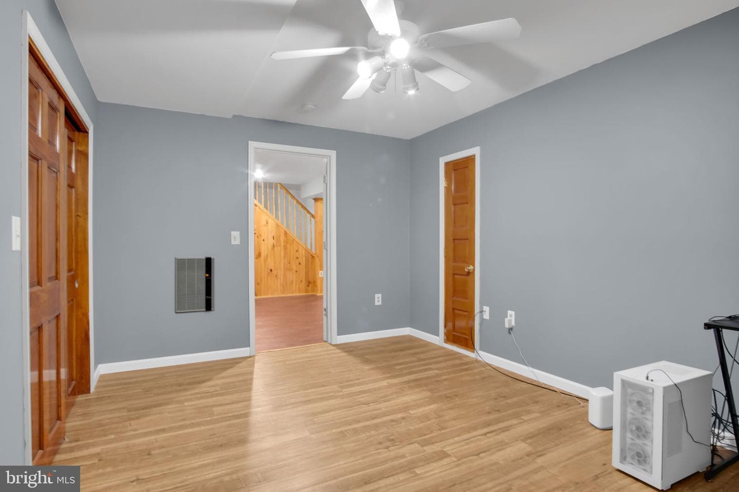 42 Ridge Avenue photo 23