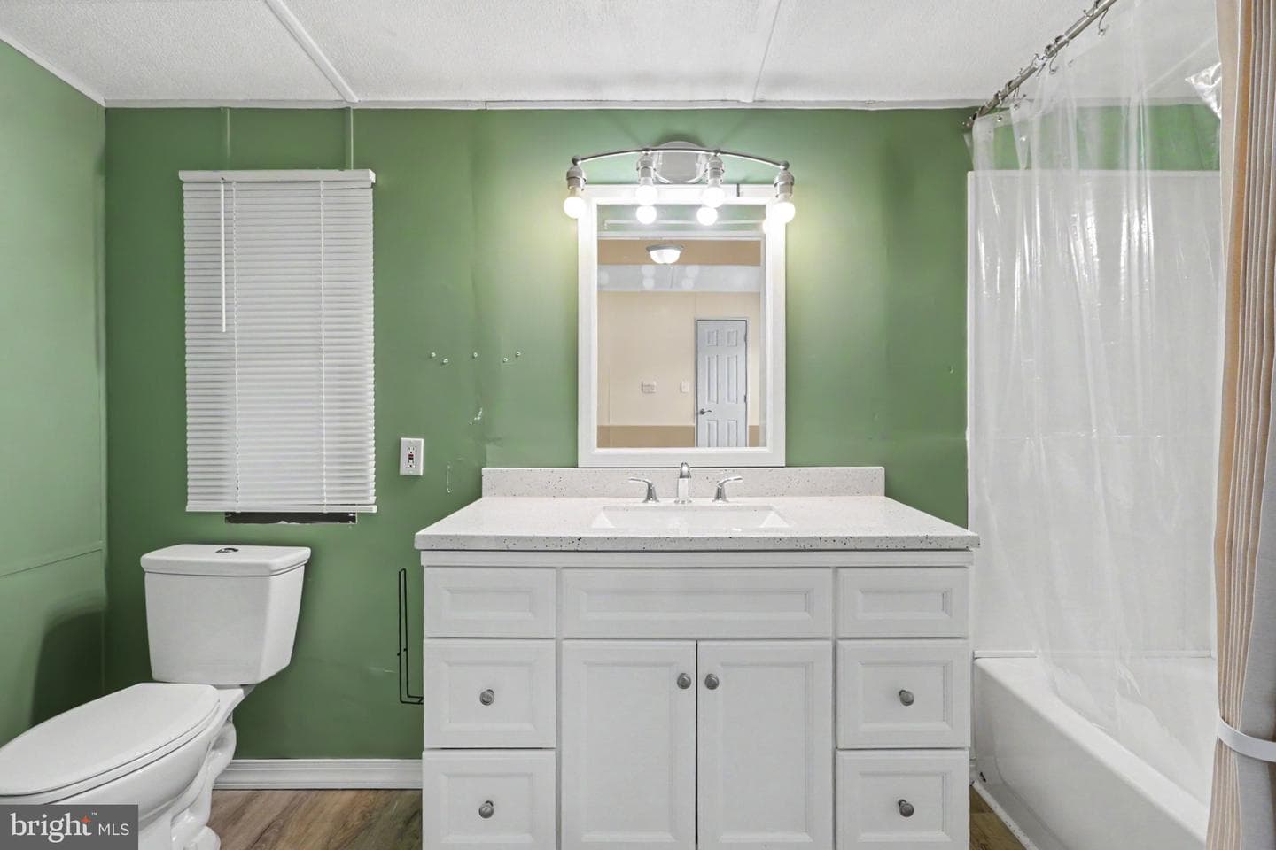 22 Magnolia Lane photo 20