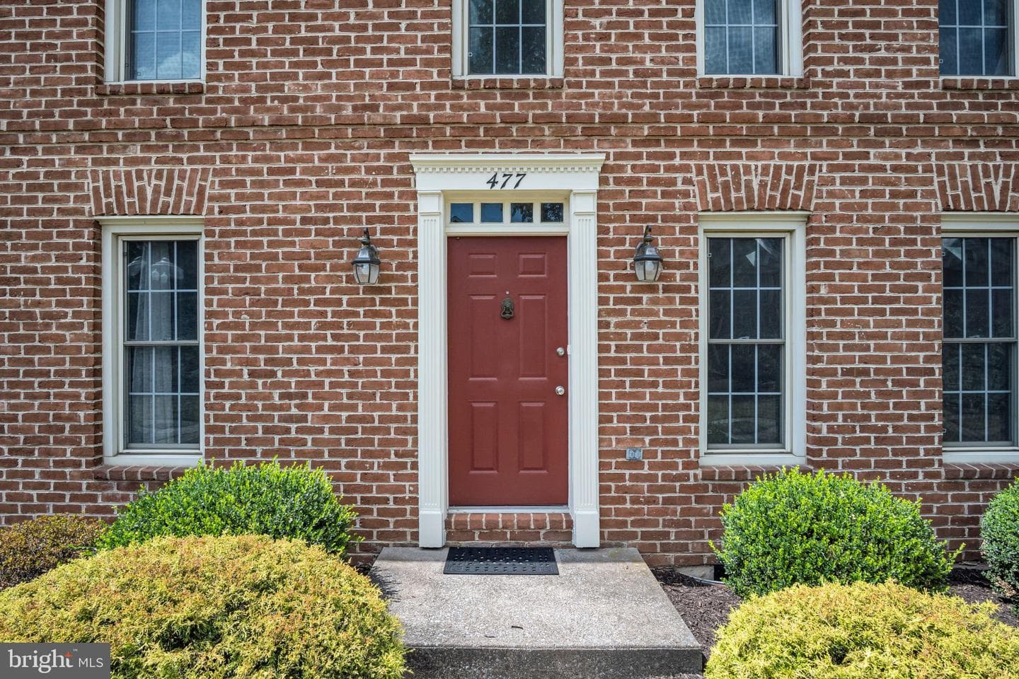 477 Delancey Court photo 3