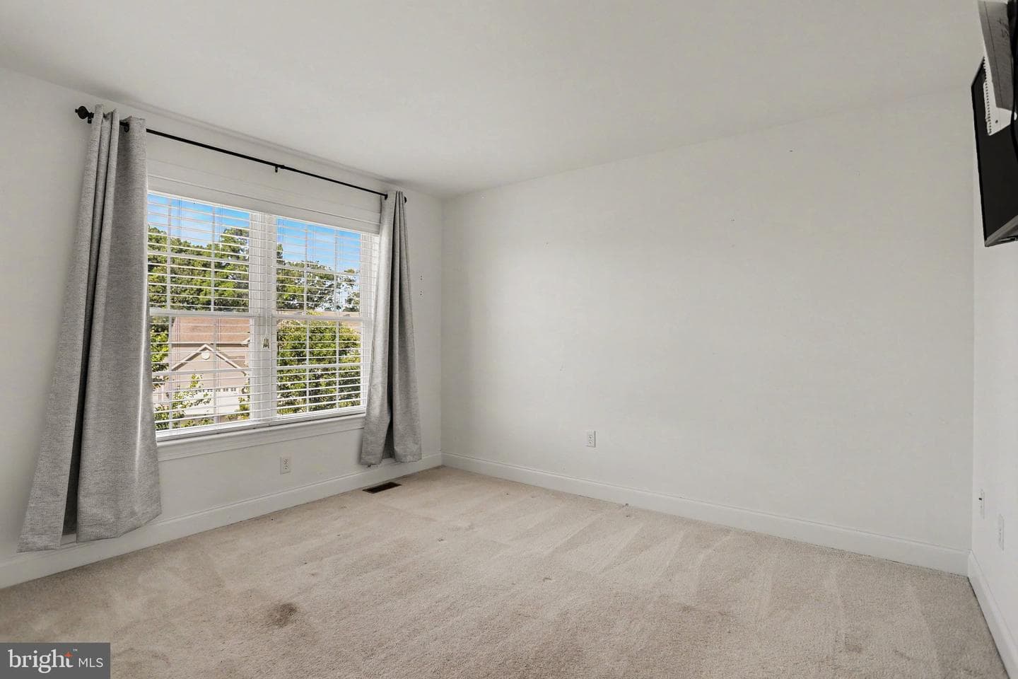 404 Sorbie Lane photo 26