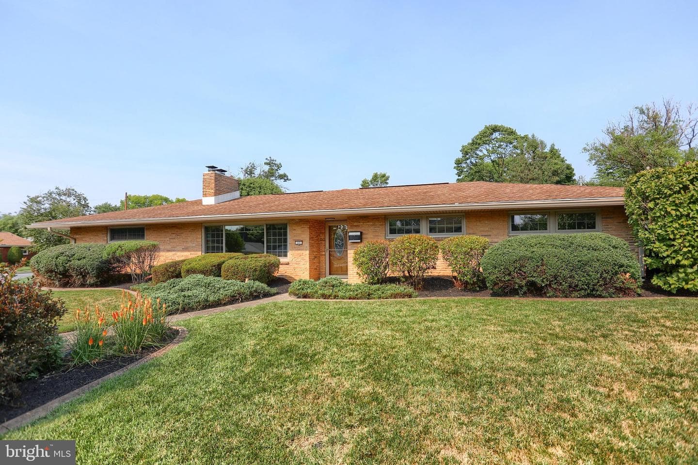 23 Columbia Drive photo 5