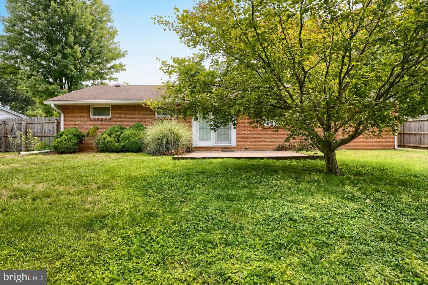26 Amherst Drive photo 35