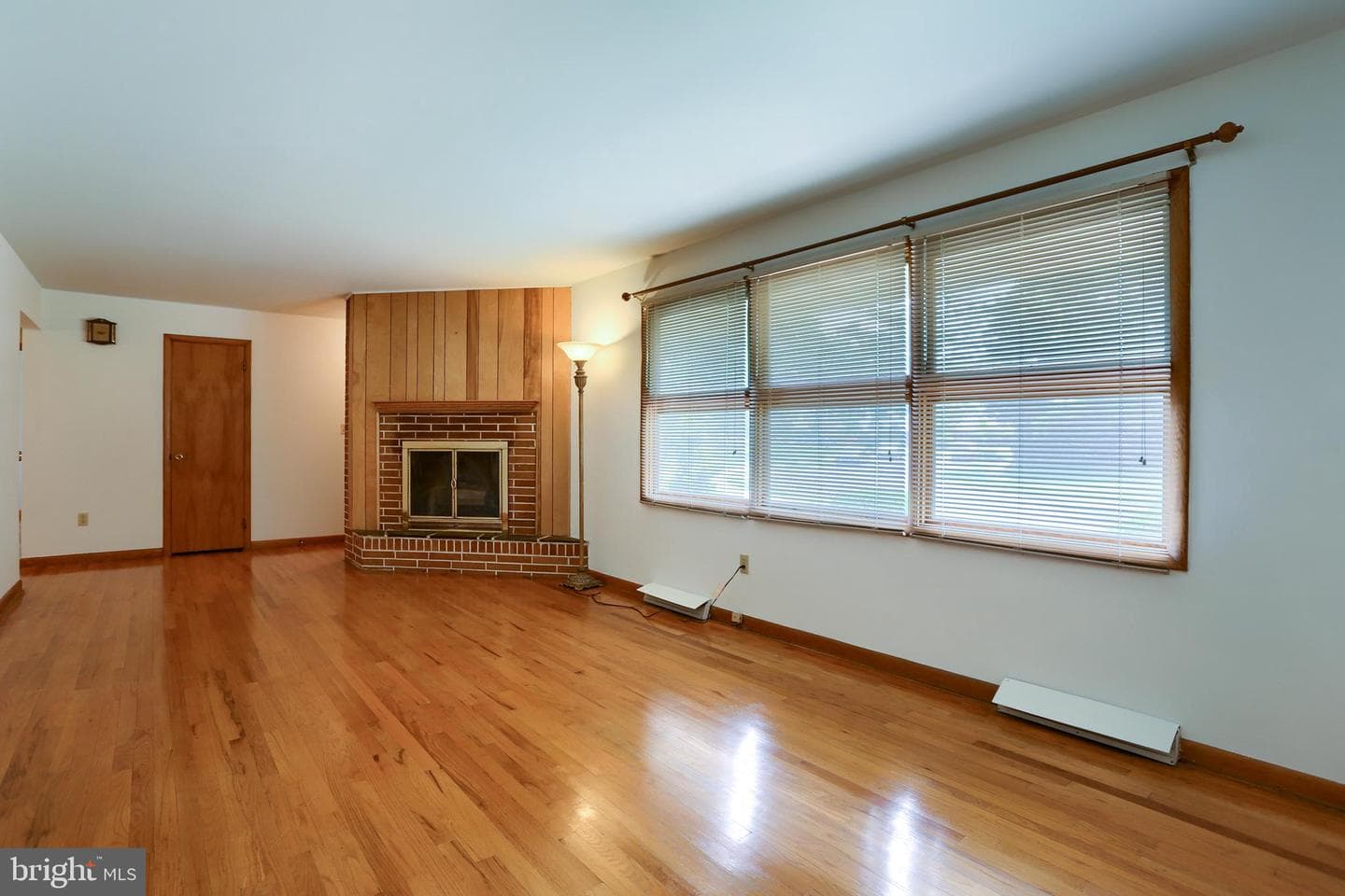 26 Amherst Drive photo 8