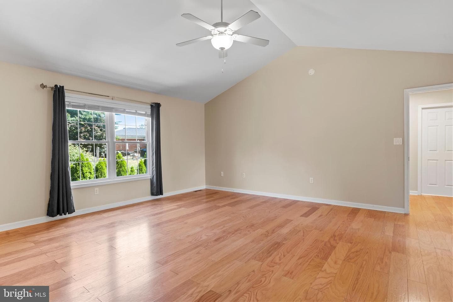 112 Hilltop Court photo 21