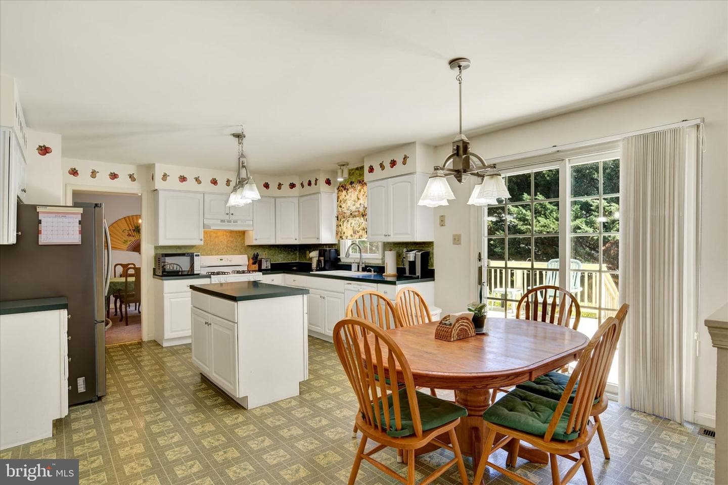 1153 Fleming Drive photo 4