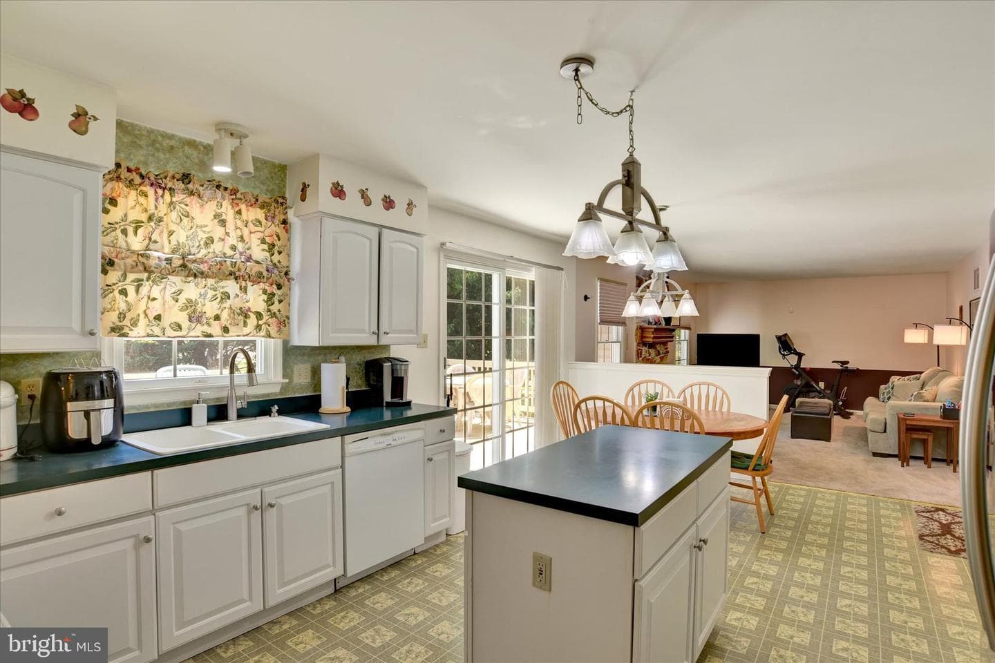 1153 Fleming Drive photo 6