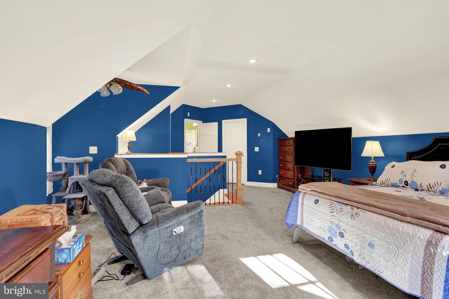 65 Sunnyside Drive photo 27