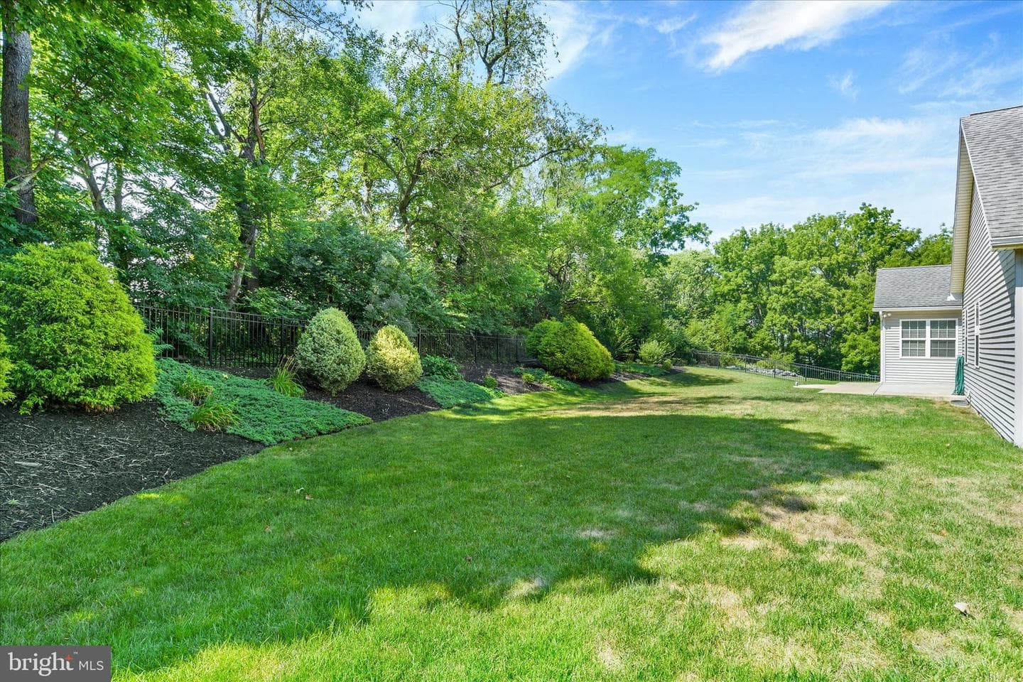 807 Genevieve Drive photo 25