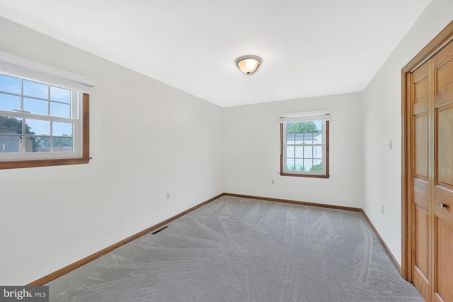12 Victoria Way photo 24