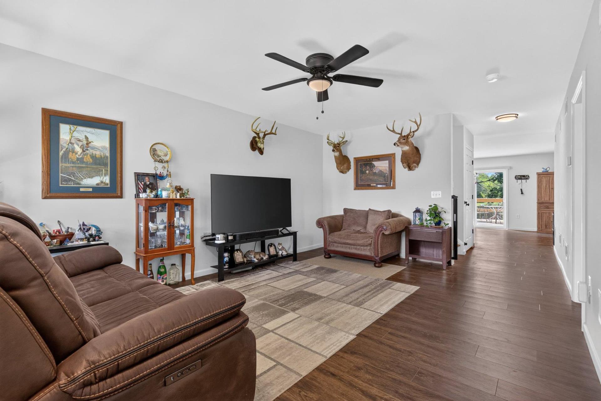 191 Greenview Drive photo 4