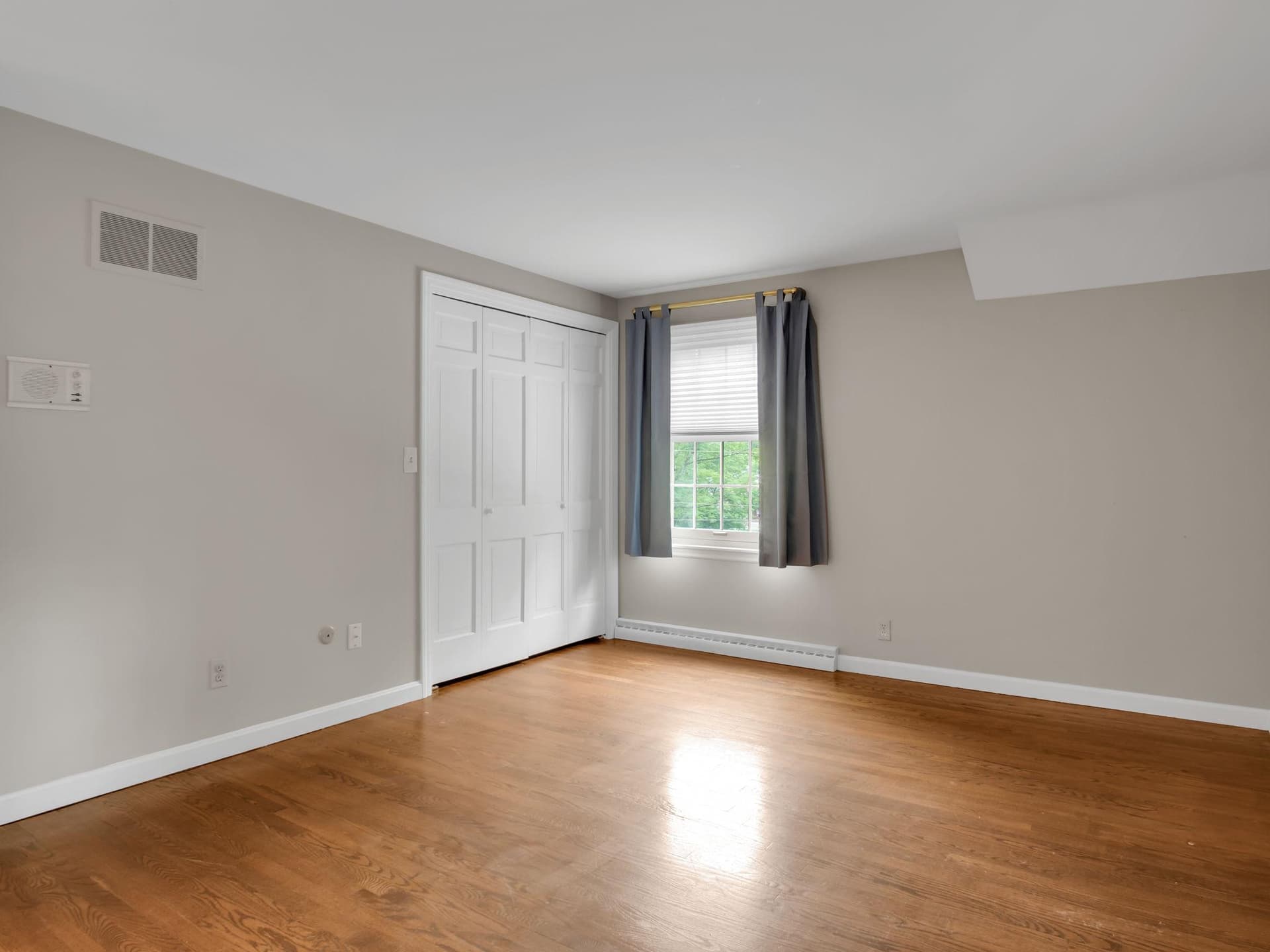 1009 Drayer Court photo 17