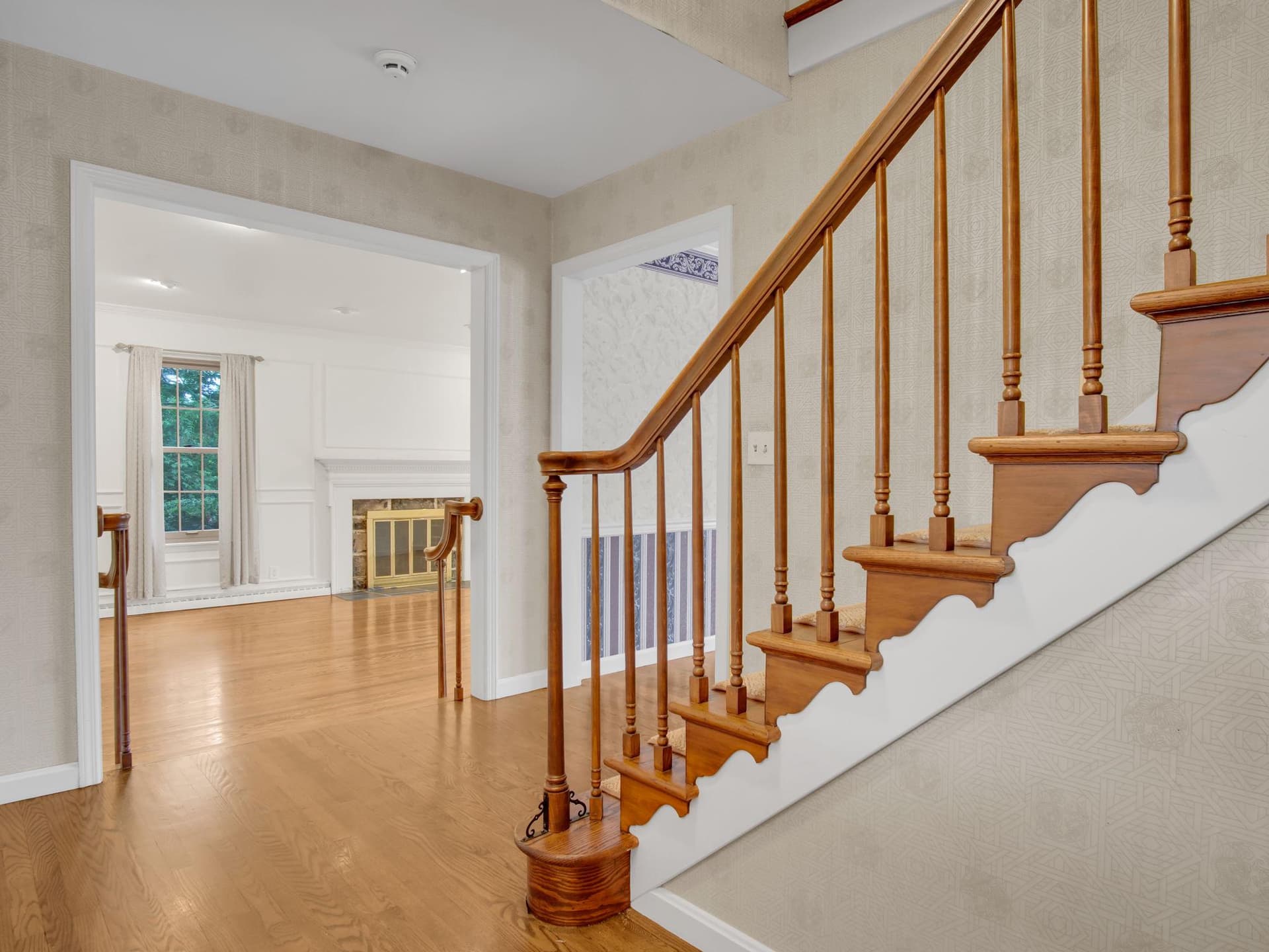1009 Drayer Court, Carlisle
