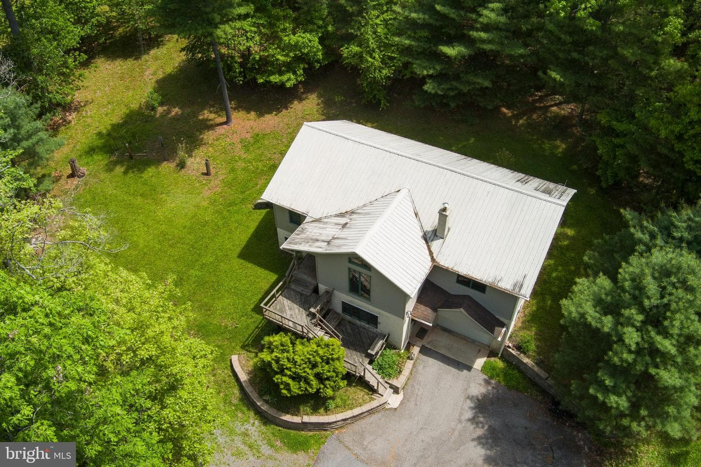 853 Fairview Road photo 4