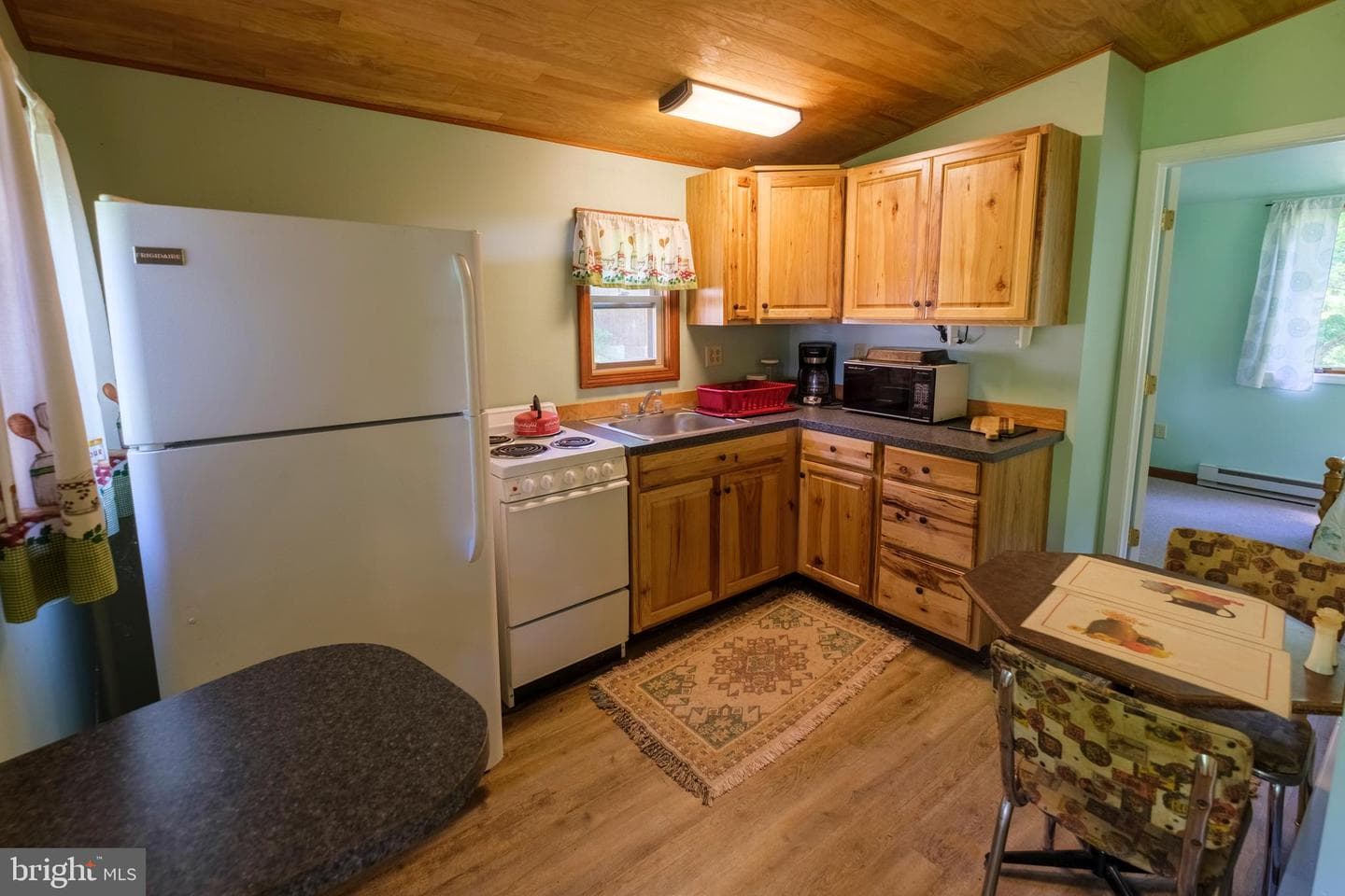 853 Fairview Road photo 93