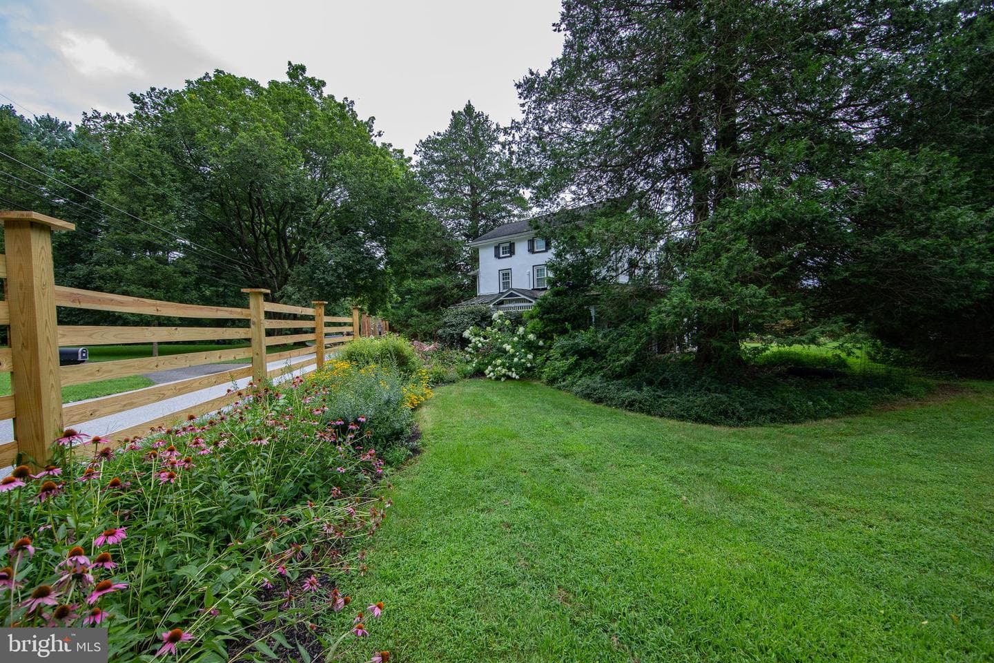 4 Seminary Road photo 33