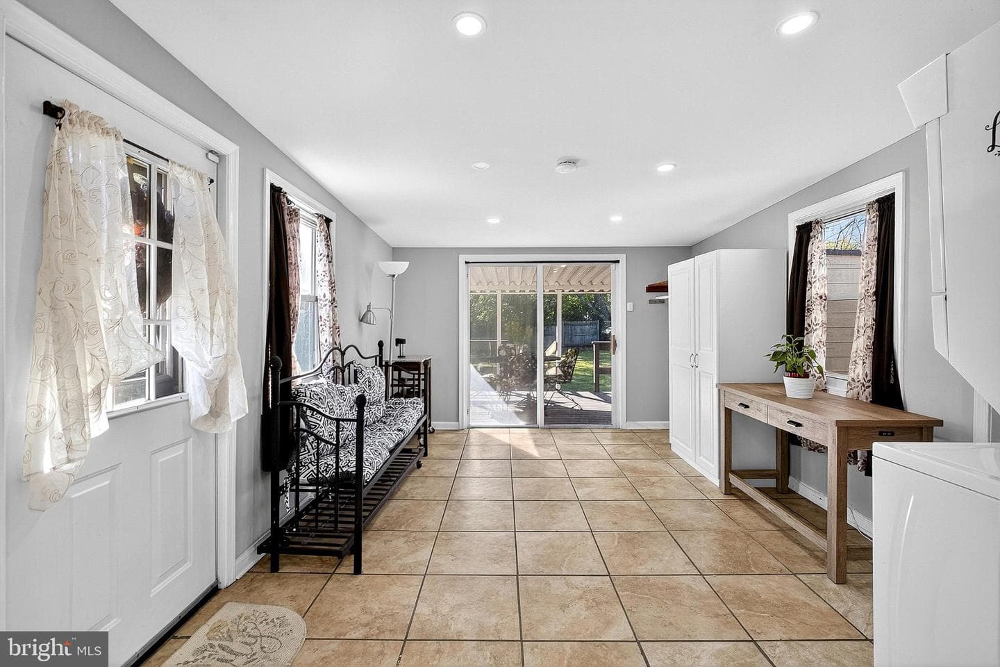 150 Seltzer Avenue photo 21