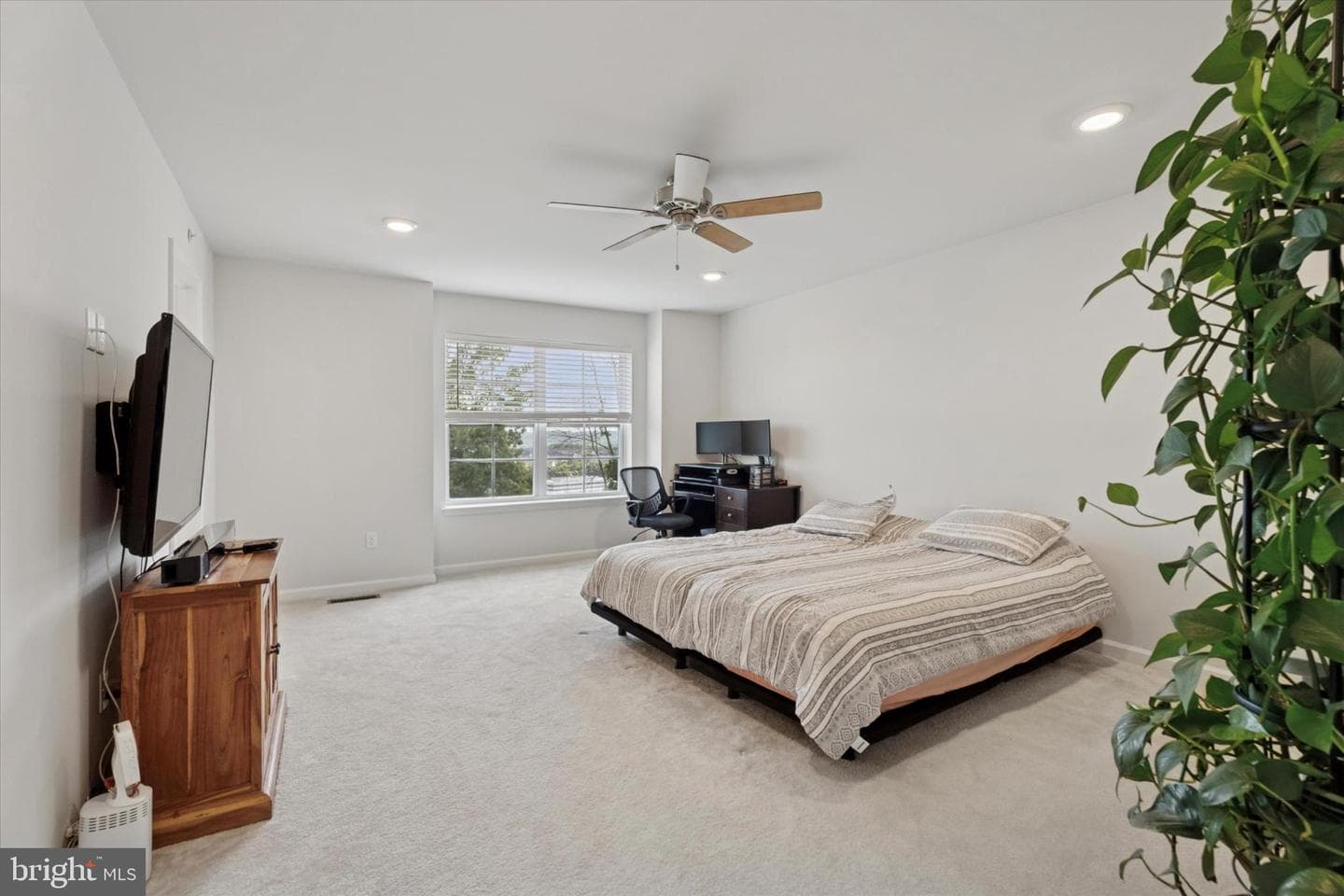 498 Major John Way photo 25