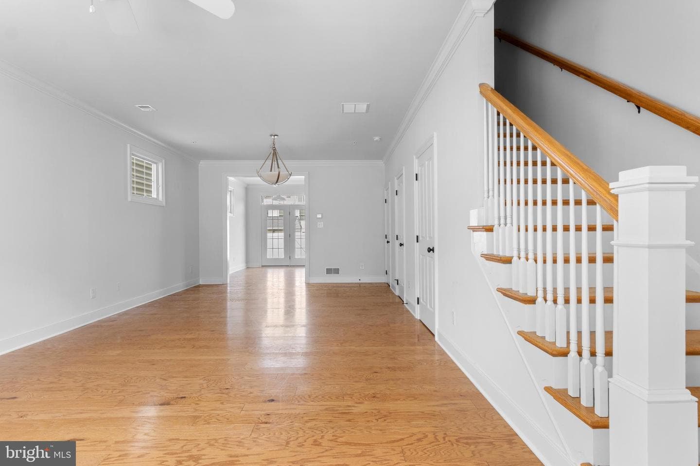 631 W Magnolia Court photo 8