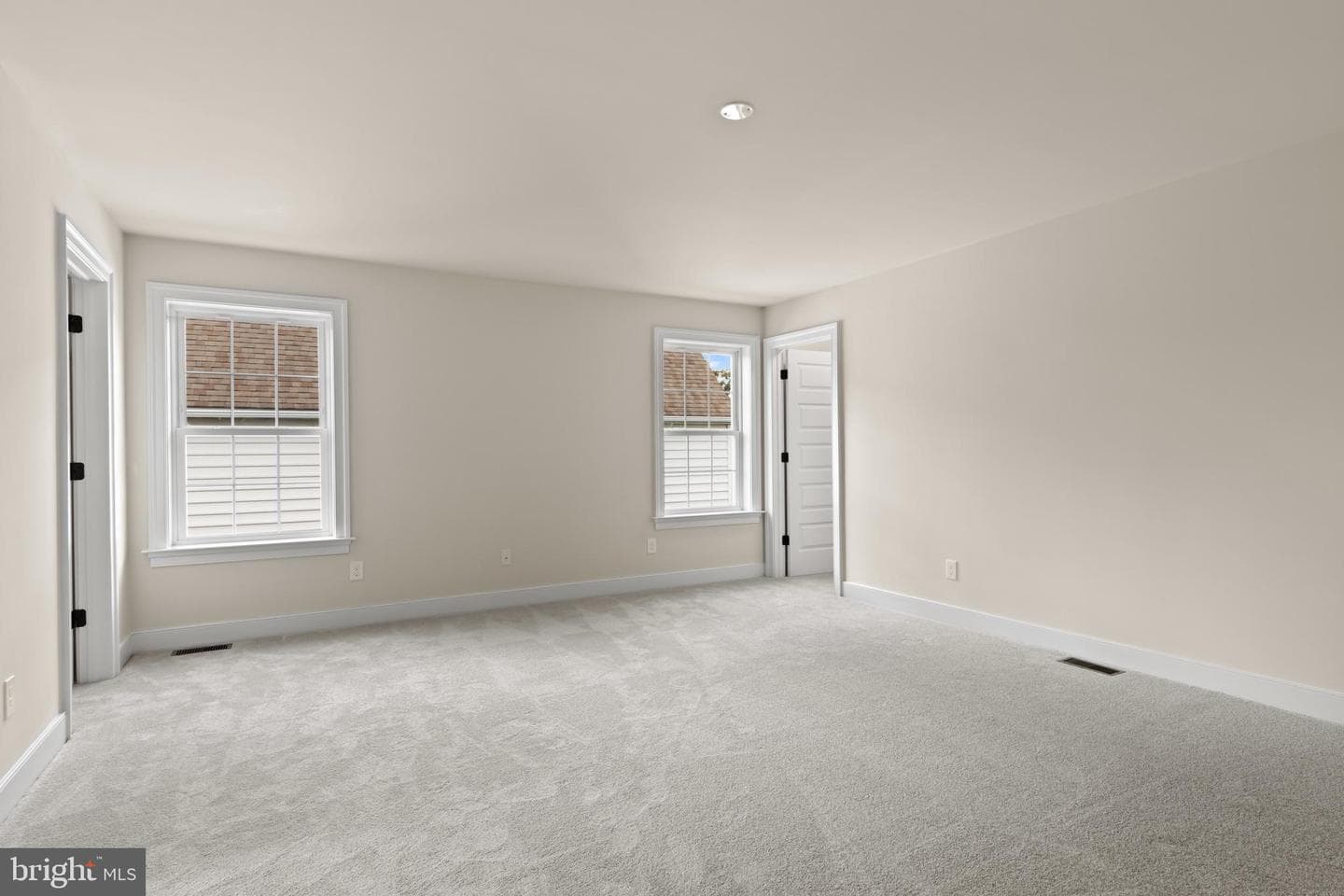 1100210 Trinity Drive photo 19