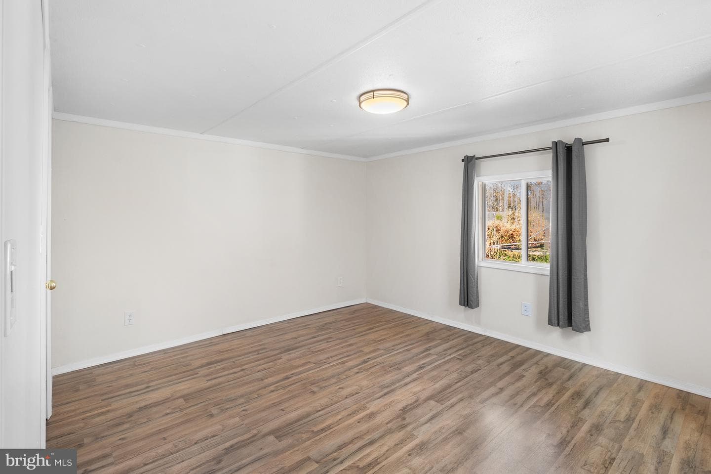 2 Westview Way photo 5