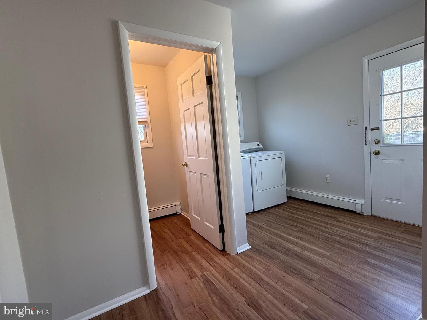 121 E Harmony Road photo 15
